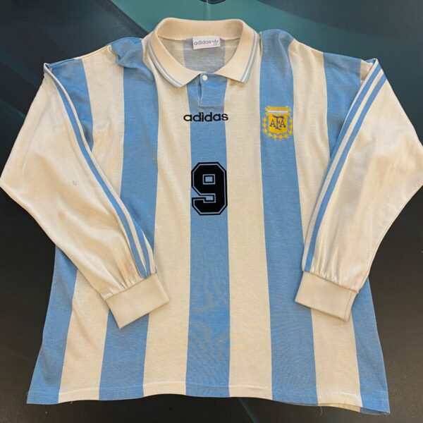 Camiseta mangas largas de la selección Argentina 1994 9 Batistuta talle 2