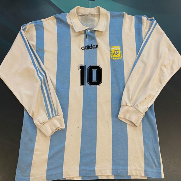 Camiseta mangas largas de la selección Argentina 1994 10 Maradona talle 4