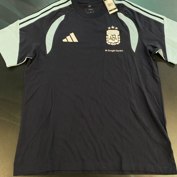 Remera de algodón de la selección argentina 2026 talle L !