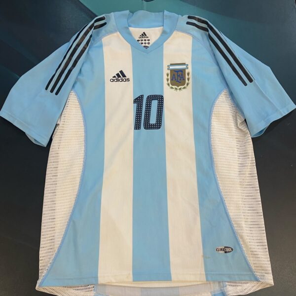 Camiseta de la selección Argentina sudamericano sub 20 disputado en Uruguay en el año 2003 10 Tevez talle M