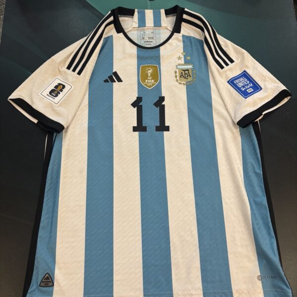 Camiseta de la selección Argentina versión jugador 2023 11 Di María talle XL