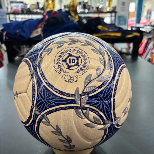 Pelota del fútbol argentino oficial. ARGENTUM GAMBETA PRO