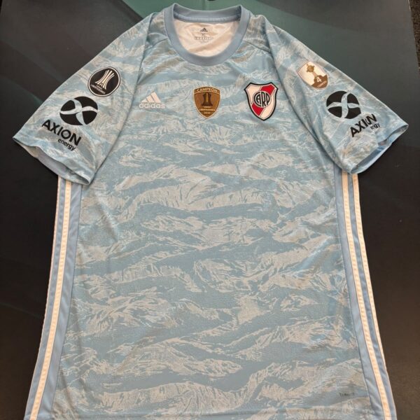 Camiseta de arquero de River Plate 1 Armani talle XL
