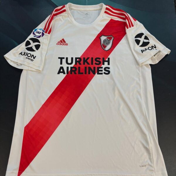 Camiseta de River Plate 24 Pérez talle XL