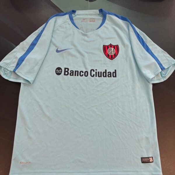 Remera de entrenamiento de San Lorenzo 2017 talle XL