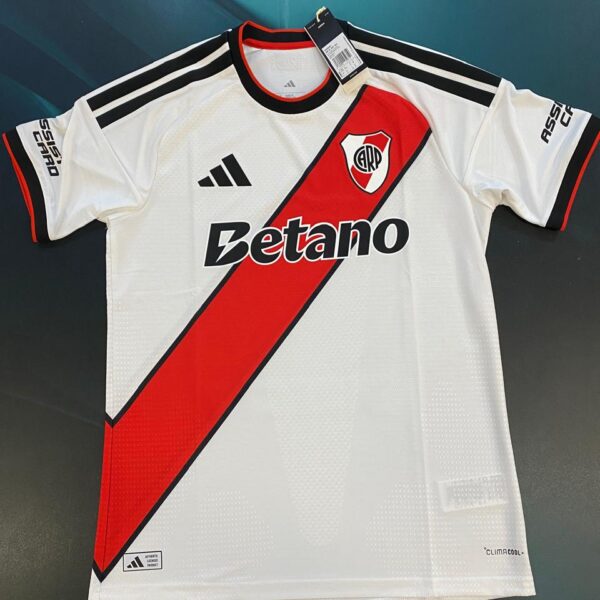 Nueva Camiseta de river 2026 2027 titular versión jugador talle M