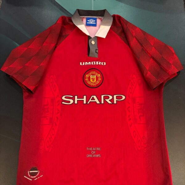 Camiseta del Manchester United 1996 1997 7 Cantona talle L