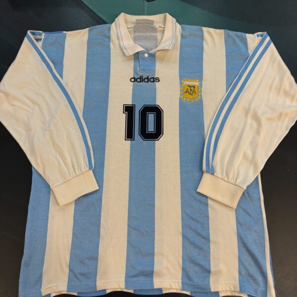 Camiseta mangas largas de la selección Argentina 1994 10 Maradona talle 4