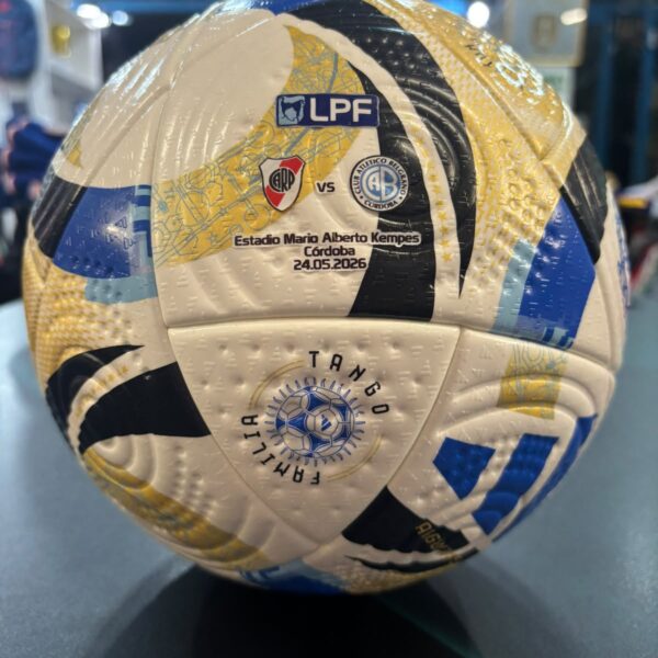 Pelota oficial del partido final del torneo lpf Estadio Mario Alberto Kempes RIVER VS BELGRANO 24.05.2026