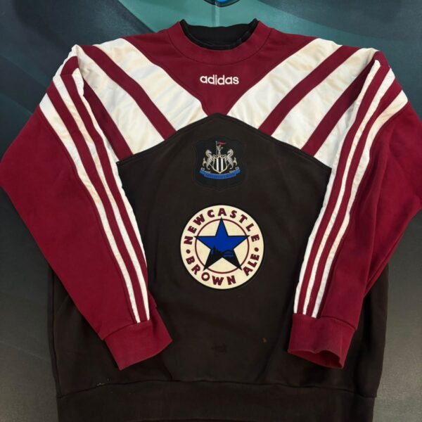 Buzo reedición del Newcastle  1995 1996 talle L