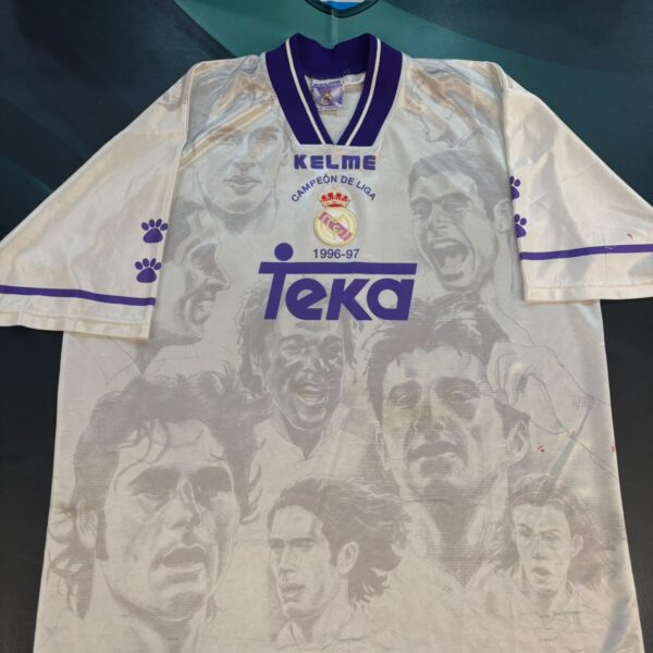 Camiseta del Real Madrid campeones de la liga 1996 1997 talle XL
