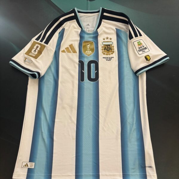 Camiseta de la selección Argentina versión jugador 10 Messi mundial 2026 vs Egipto talle M