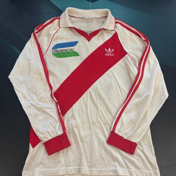 Camiseta mangas largas de River Plate temporada 1991 1992 10 nro pintura talle 3