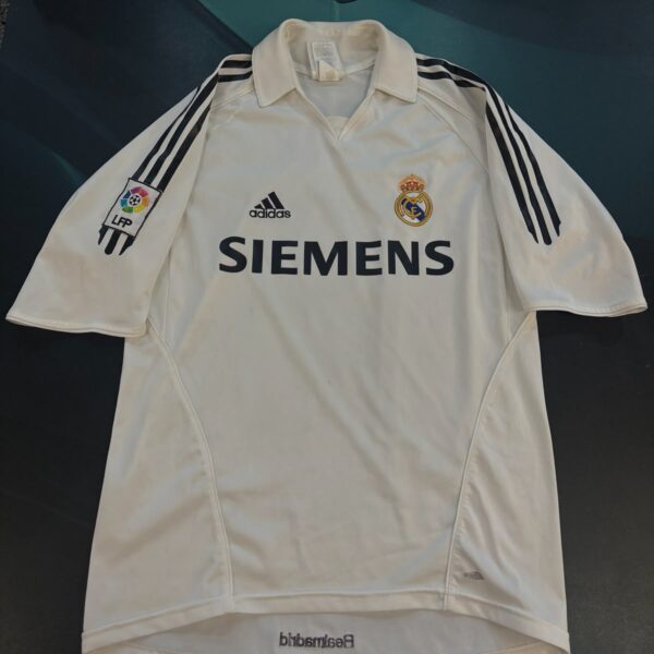 Camiseta del Real Madrid 2005 2006 9 Ronaldo talle M