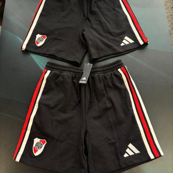 Bermuda de River Plate talle M