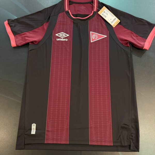 Camiseta nueva alternativa de Lanús 2026