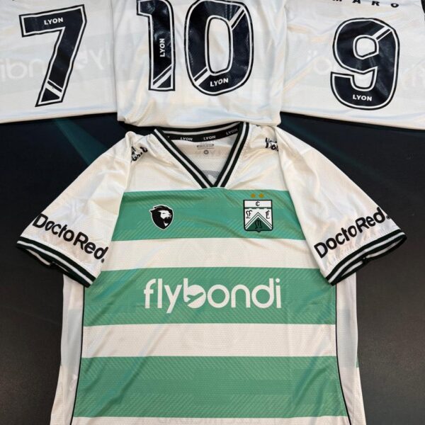 Camiseta alternativa de Ferro 2026 jugador 10 talle XL