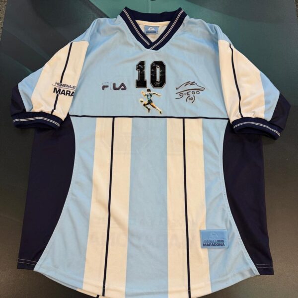 Camiseta de la despedida de 10 Diego Armando Maradona  original de época talle XL