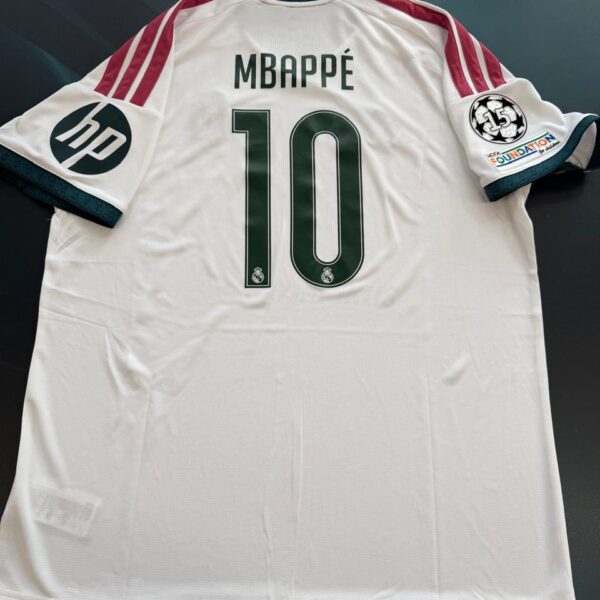 Camiseta titular Real Madrid 2026 versión de tienda de Champions 10 Mbappe talle XL