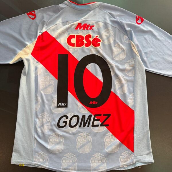 Camiseta titular de Arsenal 2006 10 Gómez talle M
