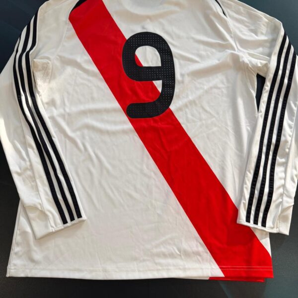 Camiseta titular de River Plate formotion año 2007 núm 9 talle XL