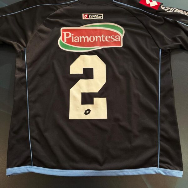 Camiseta de Belgrano 2011 núm 2 talle L
