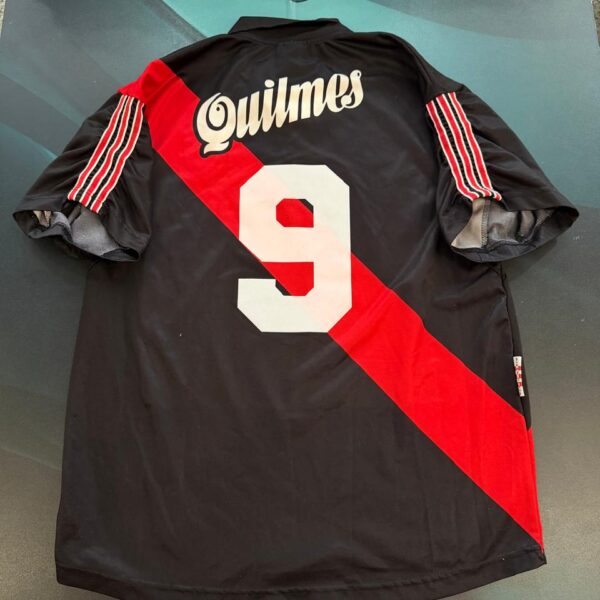 Camiseta alternativa de River Plate 1999 9 talle 4