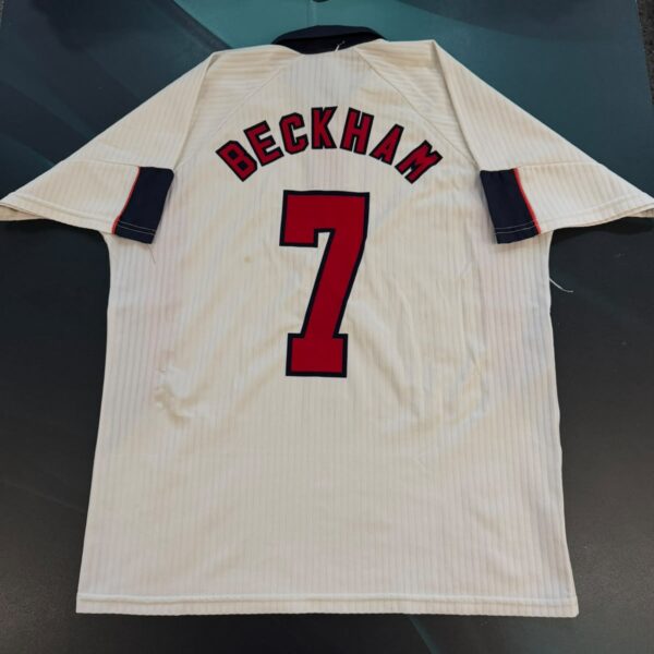 Camiseta de la selección de Inglaterra 1998 7 Beckham talle 2 (M)