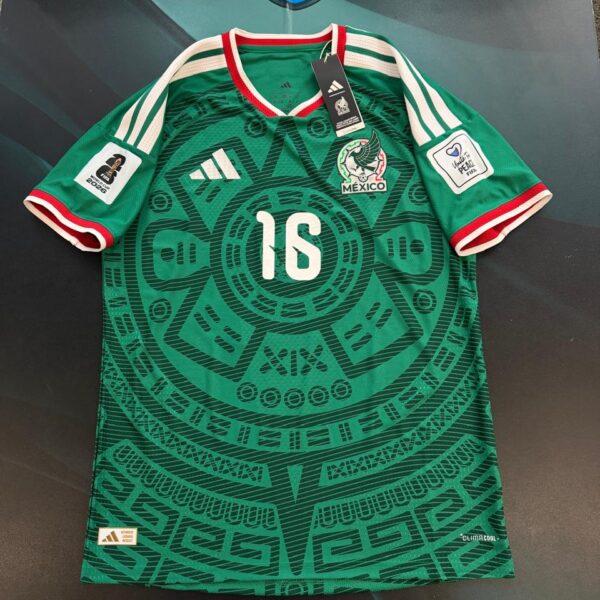 Camiseta de la selección de México mundial 2026 16 Quiñones talle M