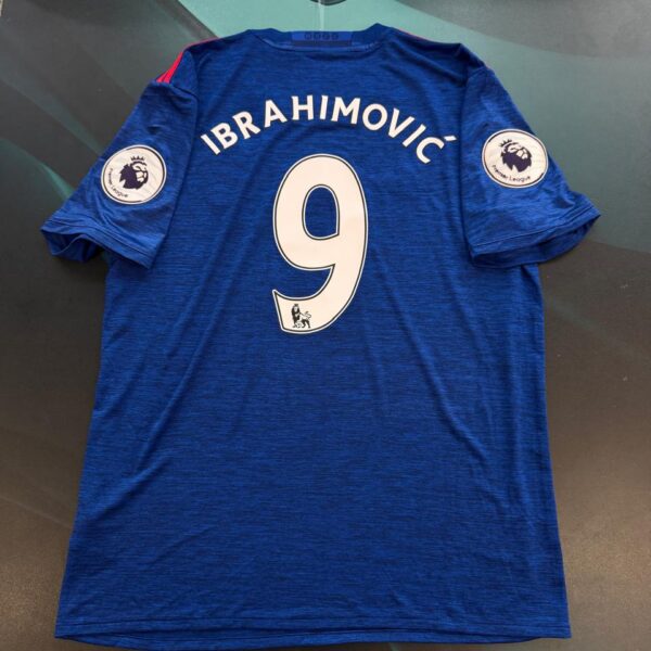 Camiseta alternativa del Manchester United 9 Ibrahimovic talle L