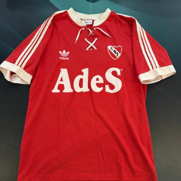 Camiseta de Independiente 1995 10 nro pintura talle 4