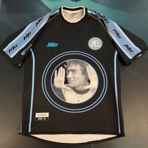 Camiseta de Belgrano año 2001 talle S