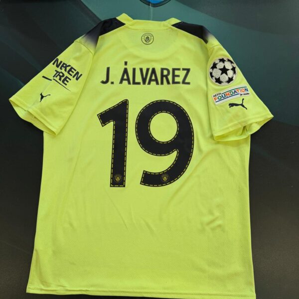 Camiseta alternativa del Manchester City 2022 2023 19 Julián Álvarez talle L