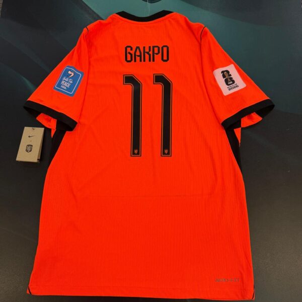 Camiseta de la selección de Holanda 11 Gakpo versión jugador mundial 2026 vs Suecia talle M