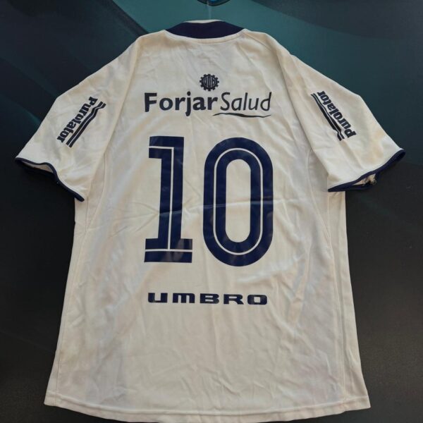 Camiseta alternativa de Independiente utilria 2005 2006 10 Kun Agüero talle L