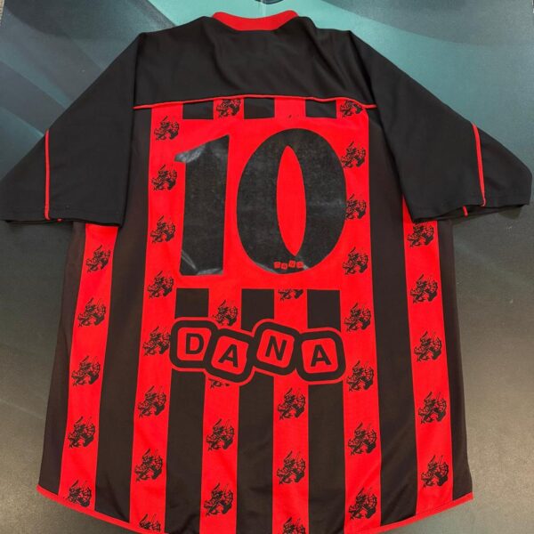 Camiseta de Defensores de Belgrano 2001 2002 10 talle 3