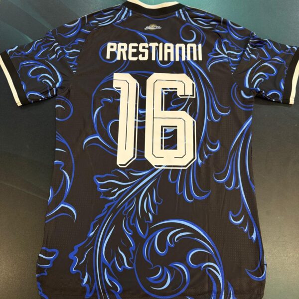 Camiseta suplente Selección Argentina versión de juego talle M 16 Prestianni