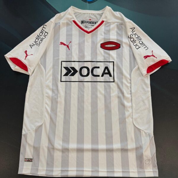 Camiseta alternativa de Independiente 3 Tagliafico talle XL