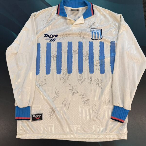 Camiseta de Racing Club taiyo manga larga usada en amistosos